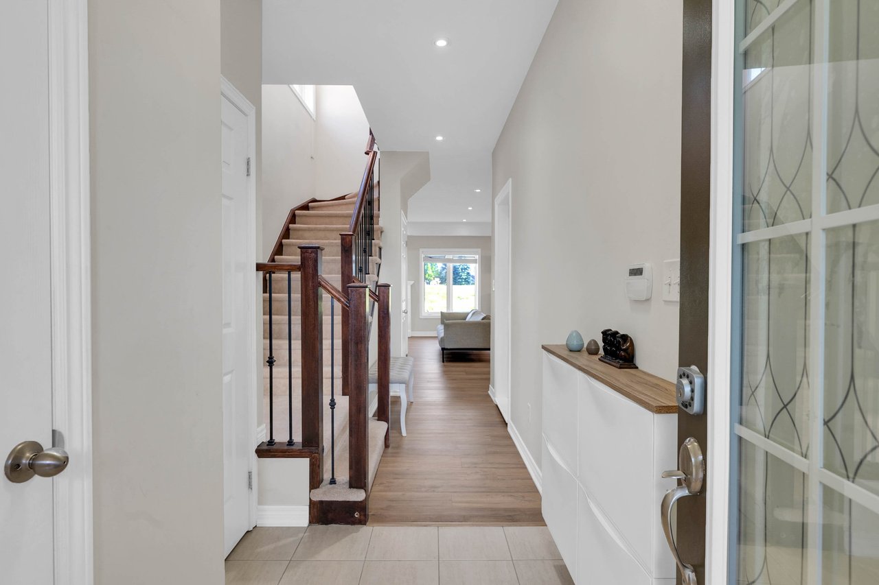 73 Medici Lane Unit: 5