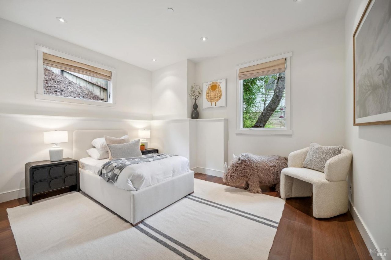 Stylish Mill Valley