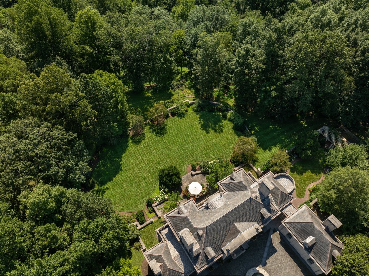 Wayside Manor