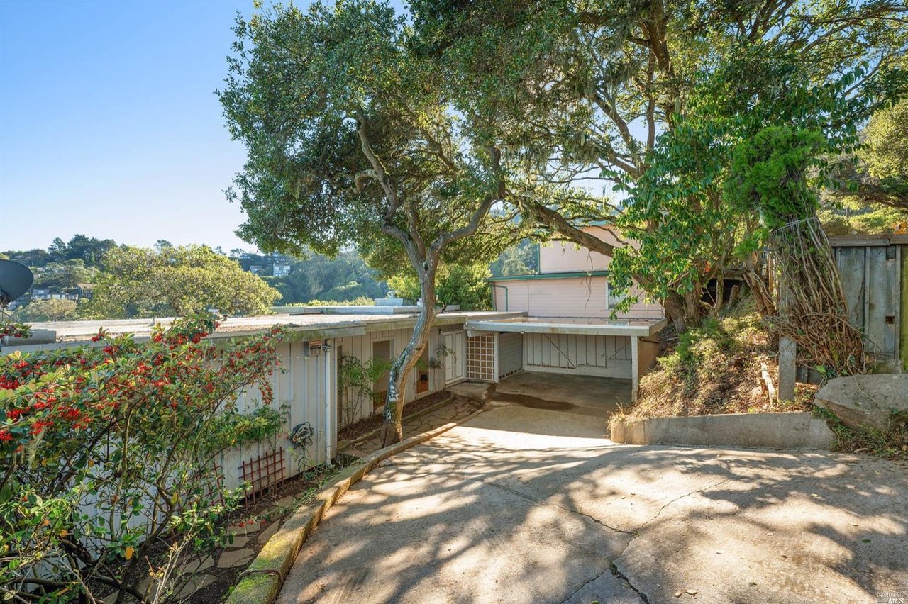 75 Monte Mar Dr