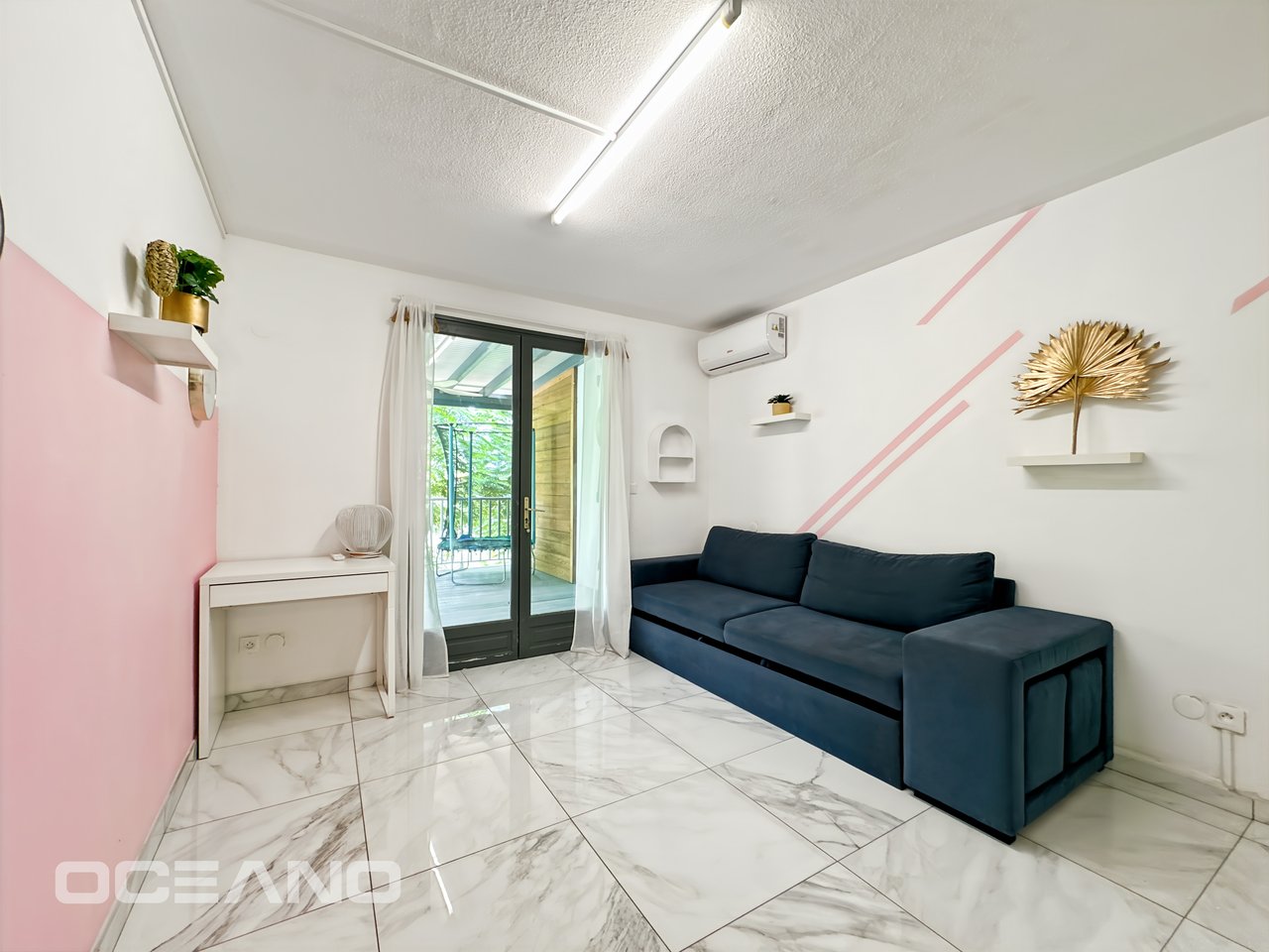 Exclusive : Cozy Home with Mezzanine and Large Terrace – Orient Bay
