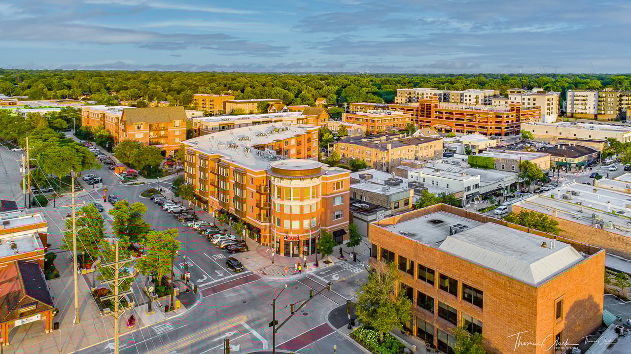 Premier Downtown Downers Grove Restaurant 