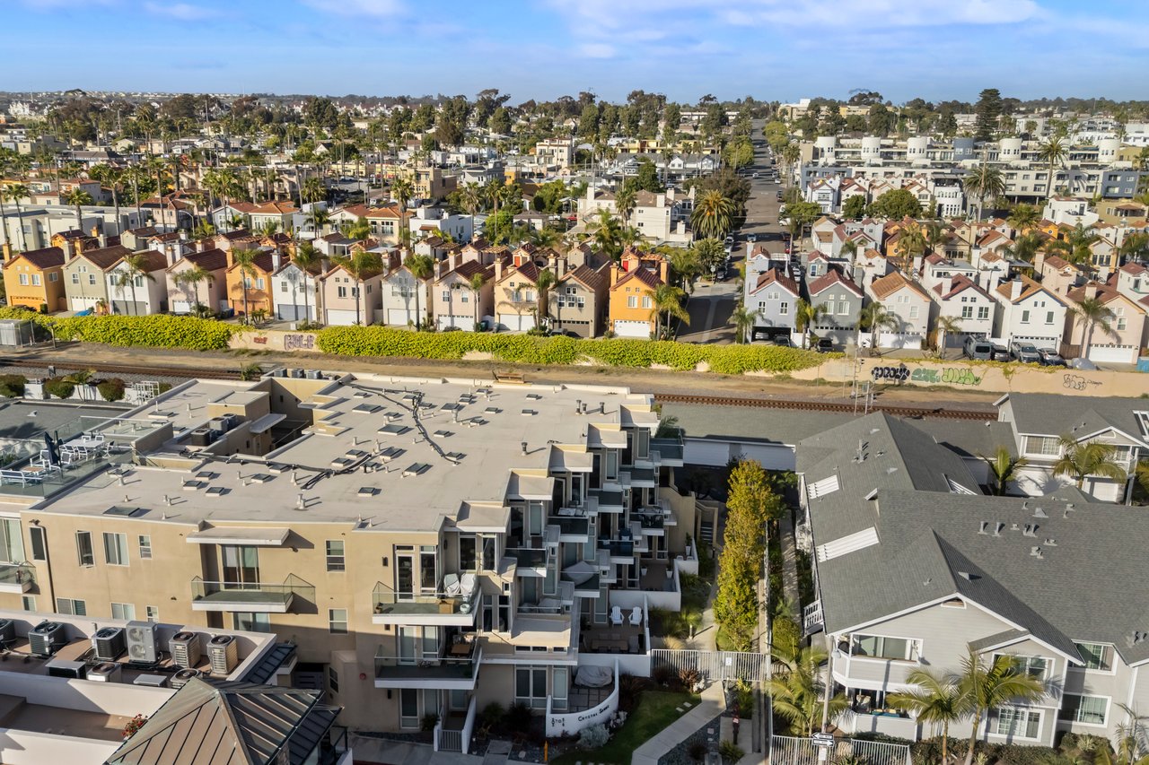 OCEANSIDE BEACH HOUSE