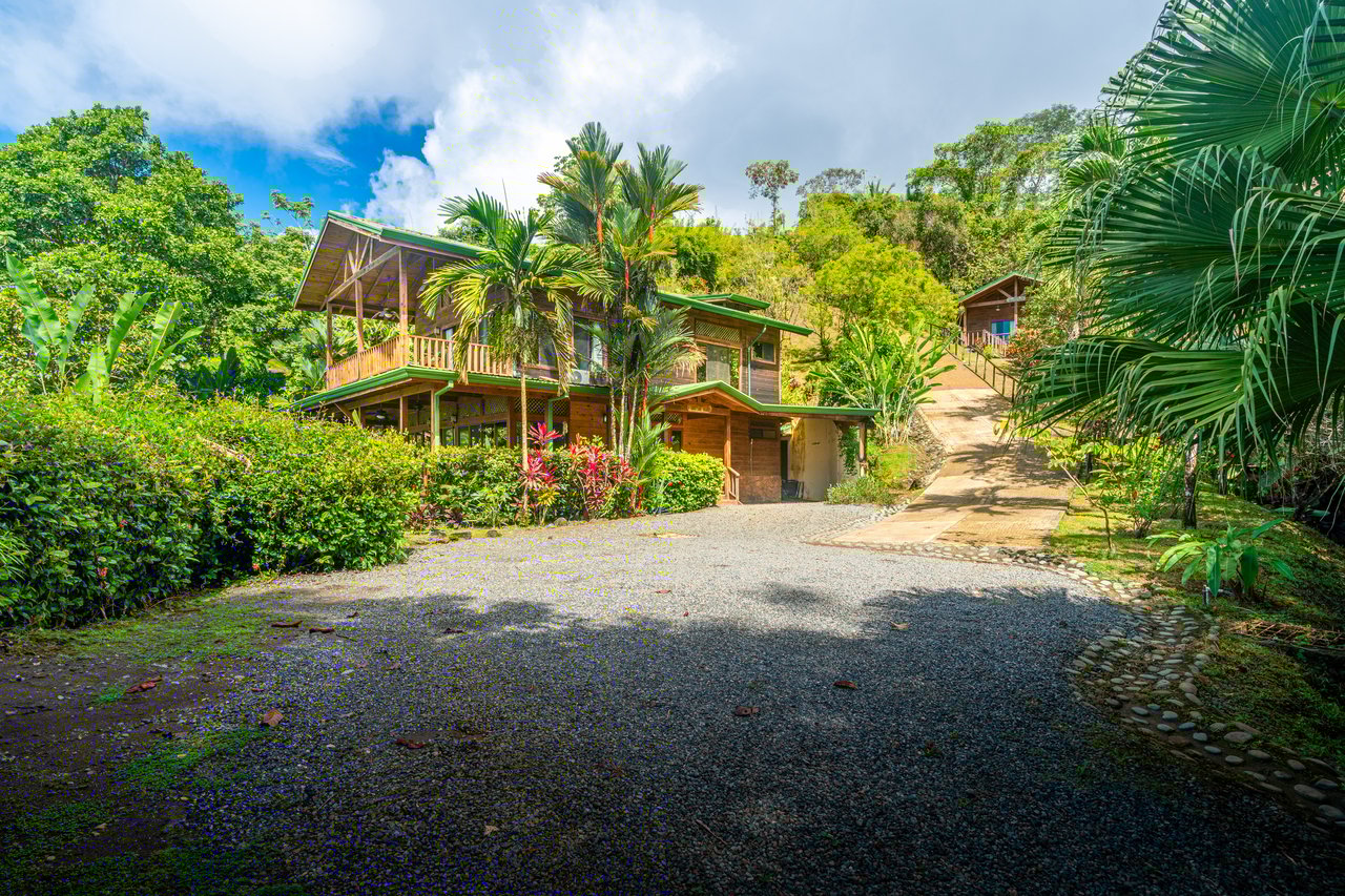 VILLA KRISTINA MARIA - 3.84 ACRES - PERLA DE BALLENA ESTATES
