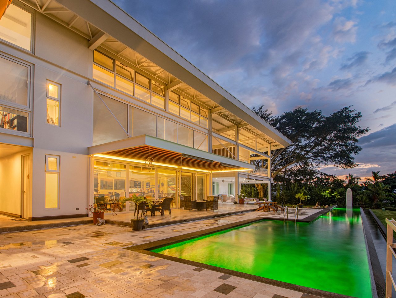 Nativa Contemporary Infinity Views | Luxury Rainforest Estate with Pacific Ocean Views