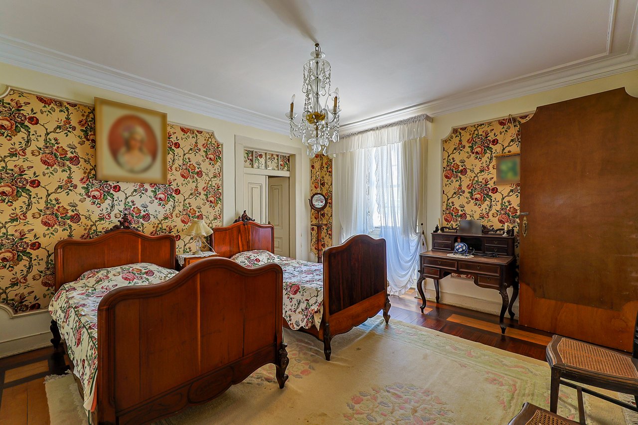 Magnificent 17th-Century Palace with  76,400 m² Estate Near Coimbra