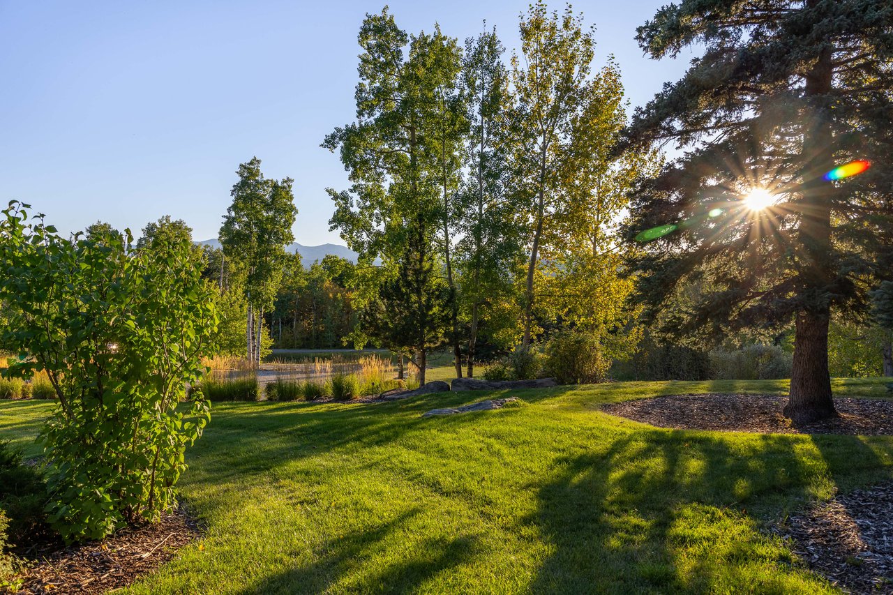 Sibbald Trail Estate
