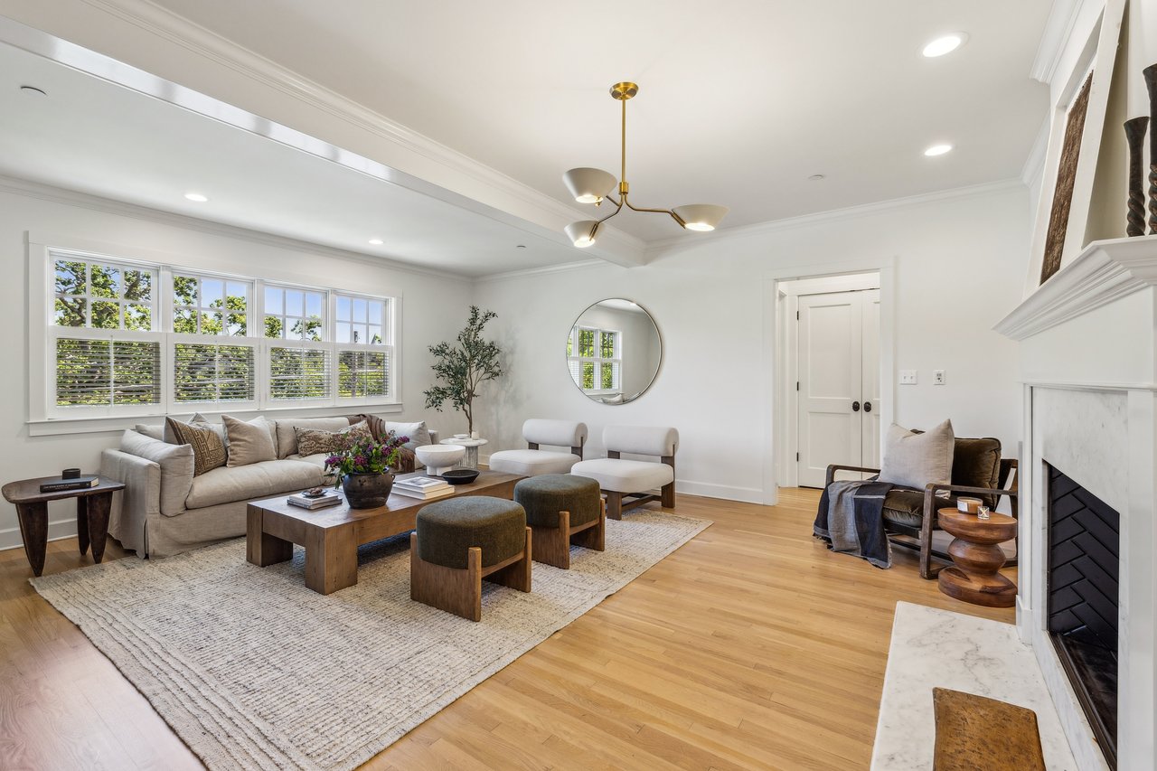 129 Sunnyside Avenue