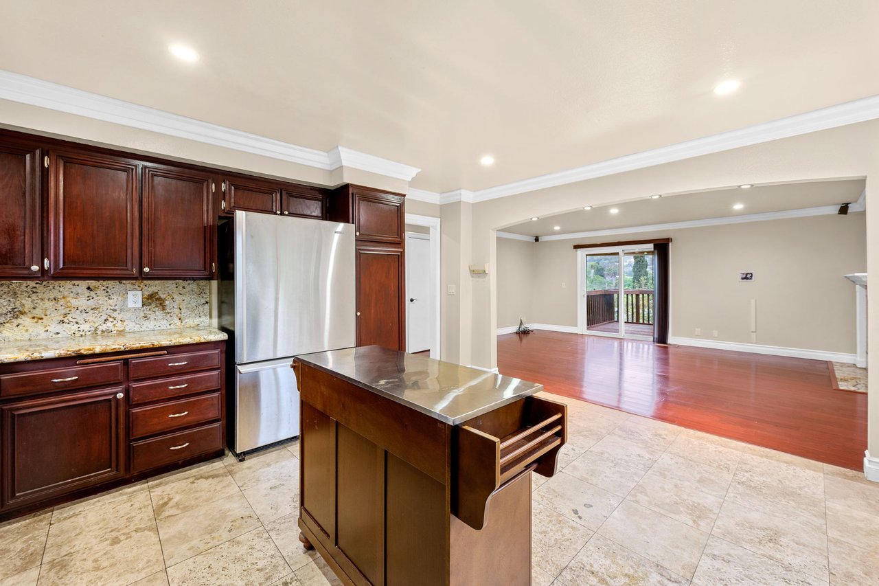 1973 Kinross Ct