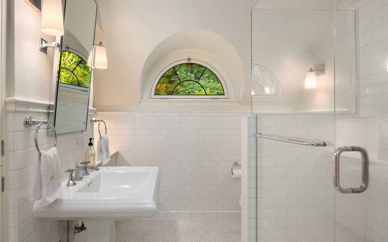 Historic Waterfront Estate in Magnolia