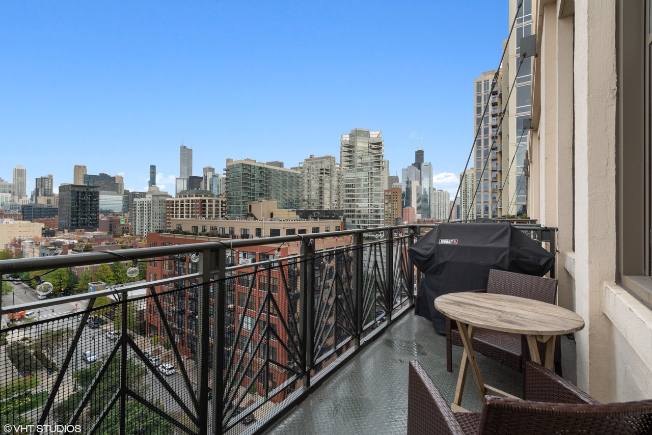  758 N Larrabee St Unit 821