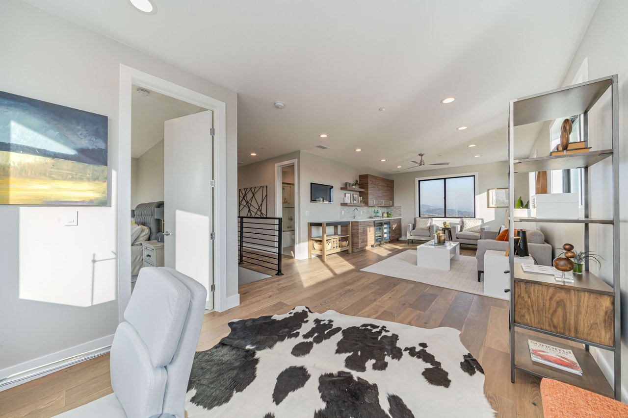 3927 Rincon Ridge Drive