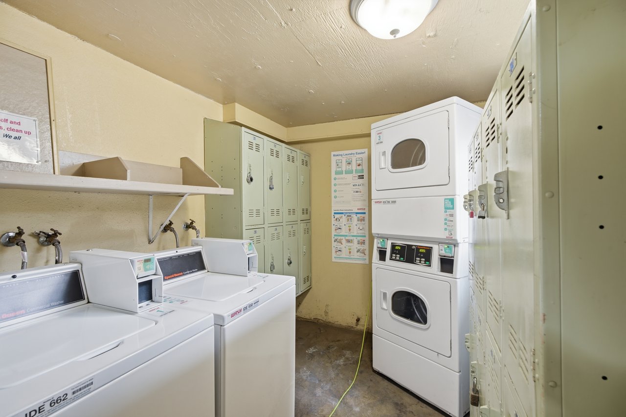 12940 Riverside Dr #201, Sherman Oaks