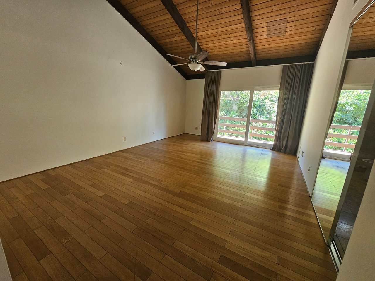 4836 Balboa Ave