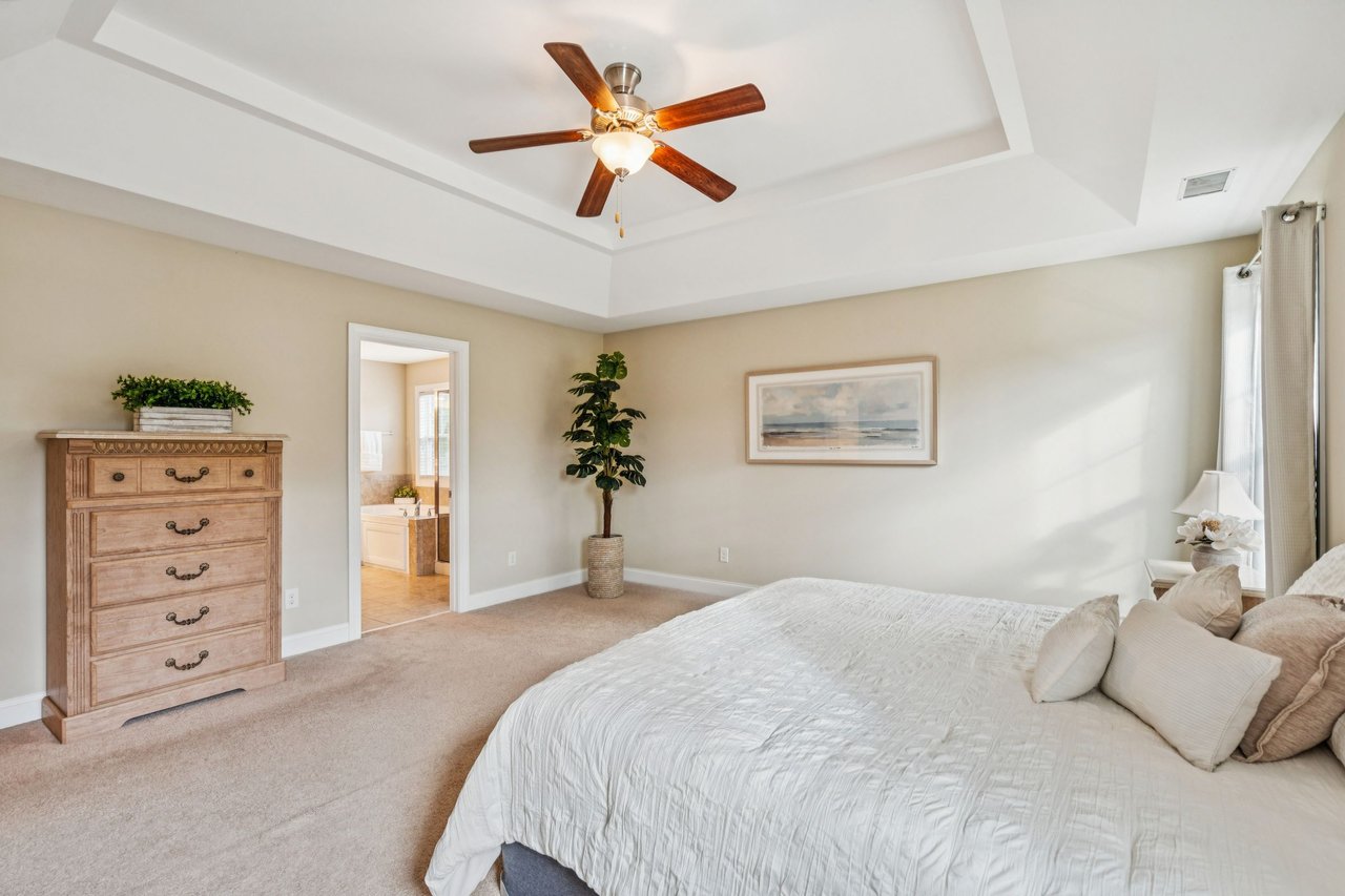 5516 Crescent View Dr