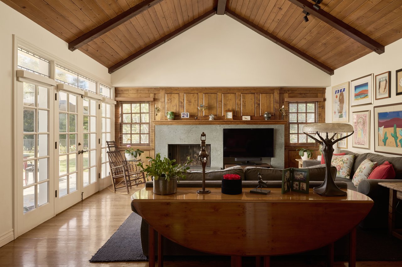 196 Granville Ave, Brentwood