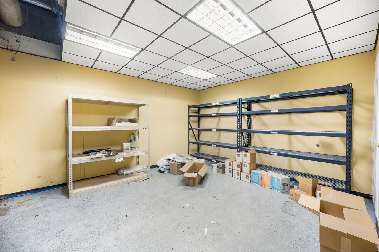 2525 W Woodland Dr, Anaheim, CA 92801