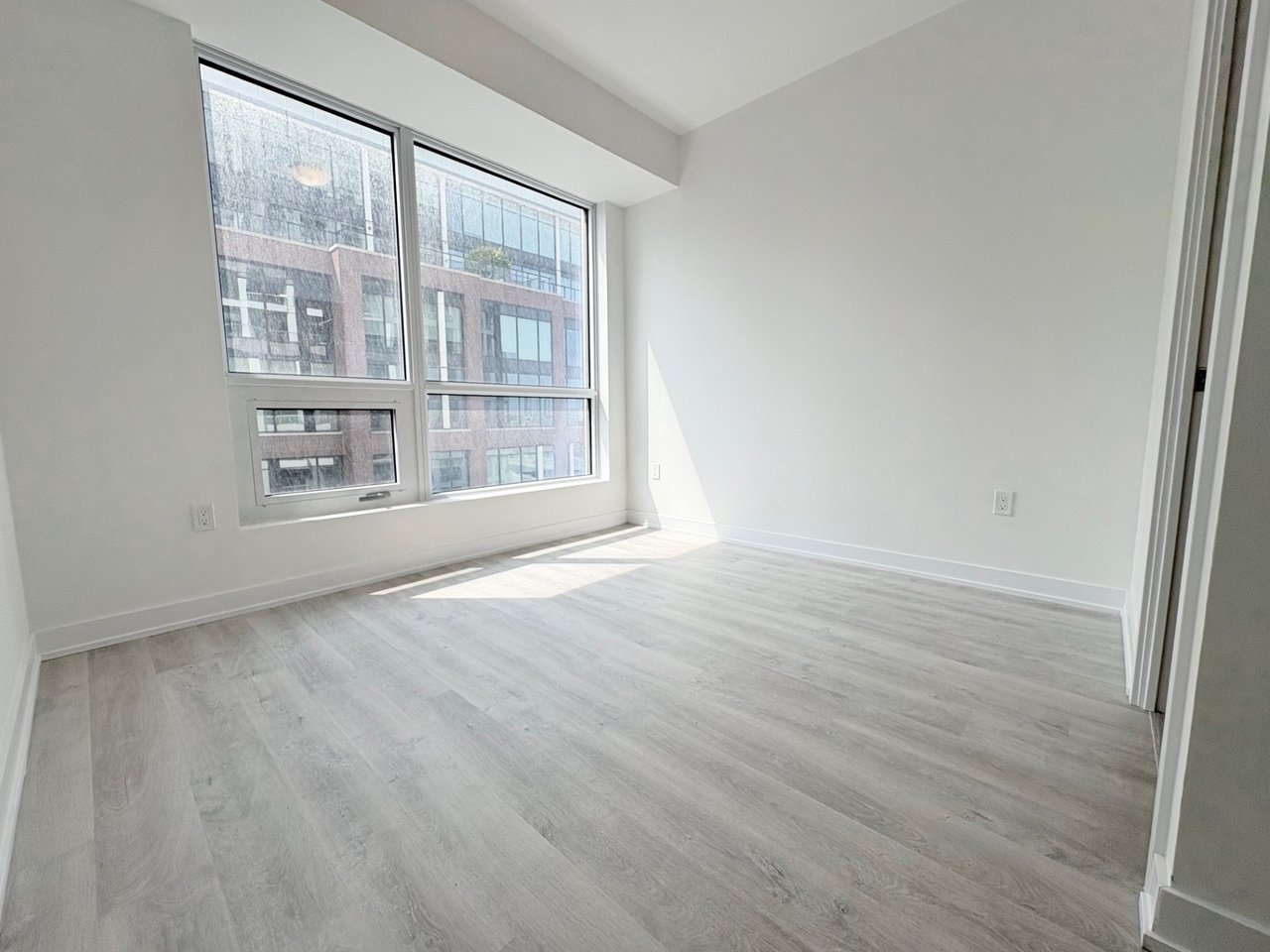 15 Richardson Street Unit: 1025