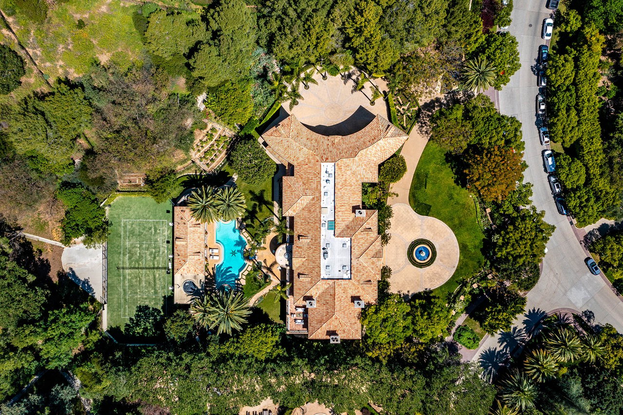 70 Beverly Park