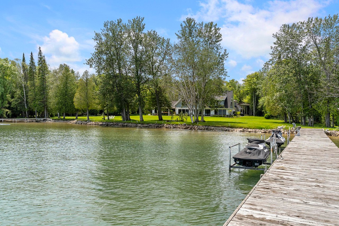 M-66 N, Lake Charlevoix