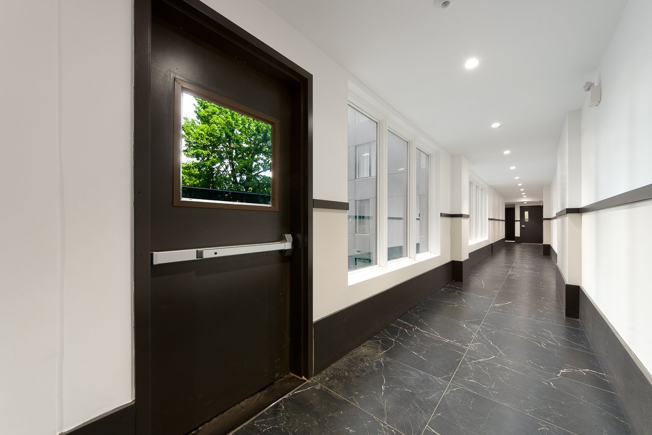 45 Lenox Road - Brooklyn - Building