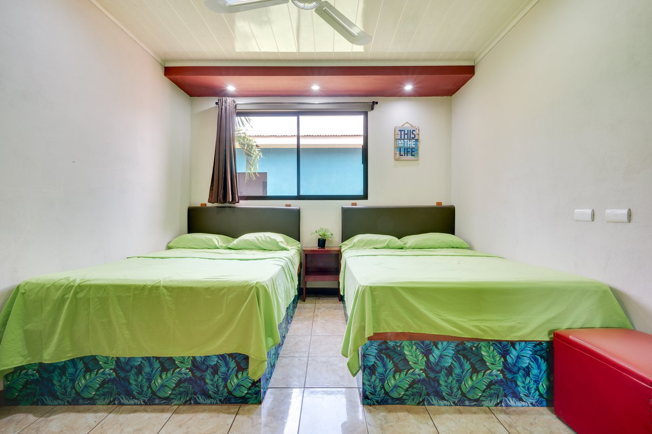 Tamarit House | Spacious Tropical Retreat in Villareal, Costa Rica