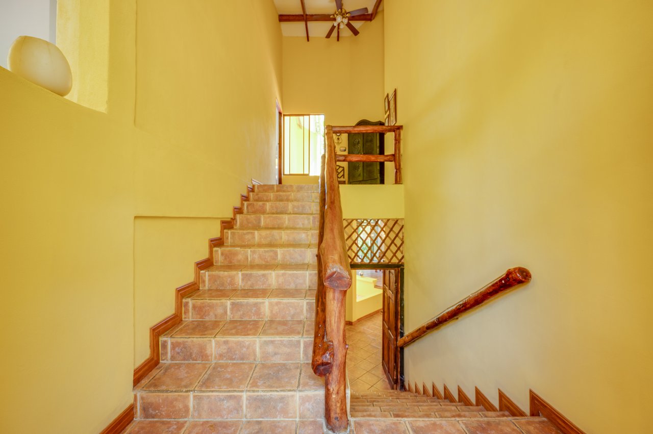 Casa Marazul | Ocean-View 5-Bedroom Home with Guest House & Infinity Pool near Playa Prieta