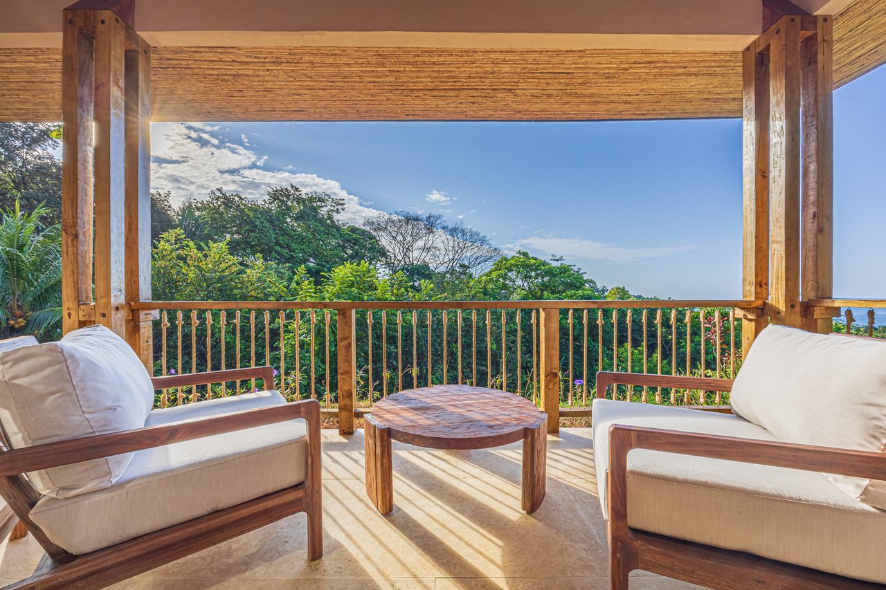 Luxury Hotel Boutique with Ocean Views | Walking distance to the beach | 13.2 Acres