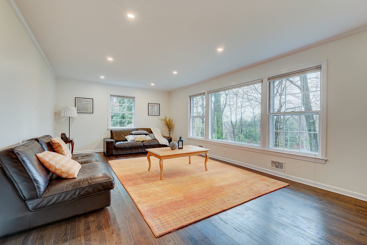 11 Ramsey Dr
