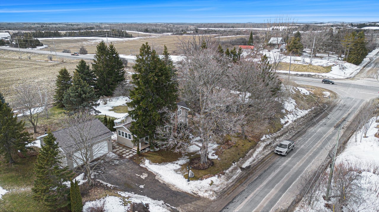 1210 Concession Road 11