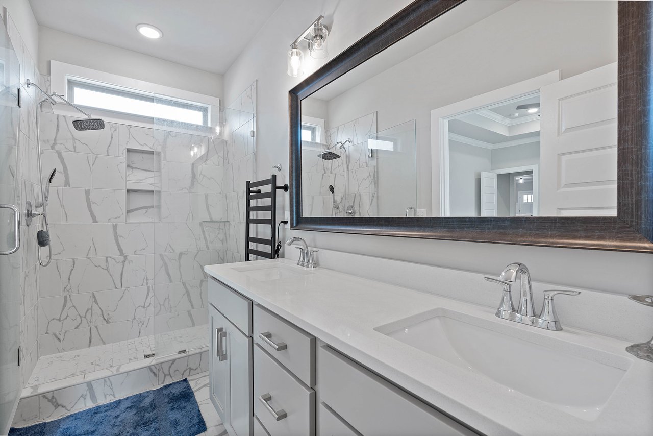 Elegant Home Near Goldsmith-Schiffman Elementary