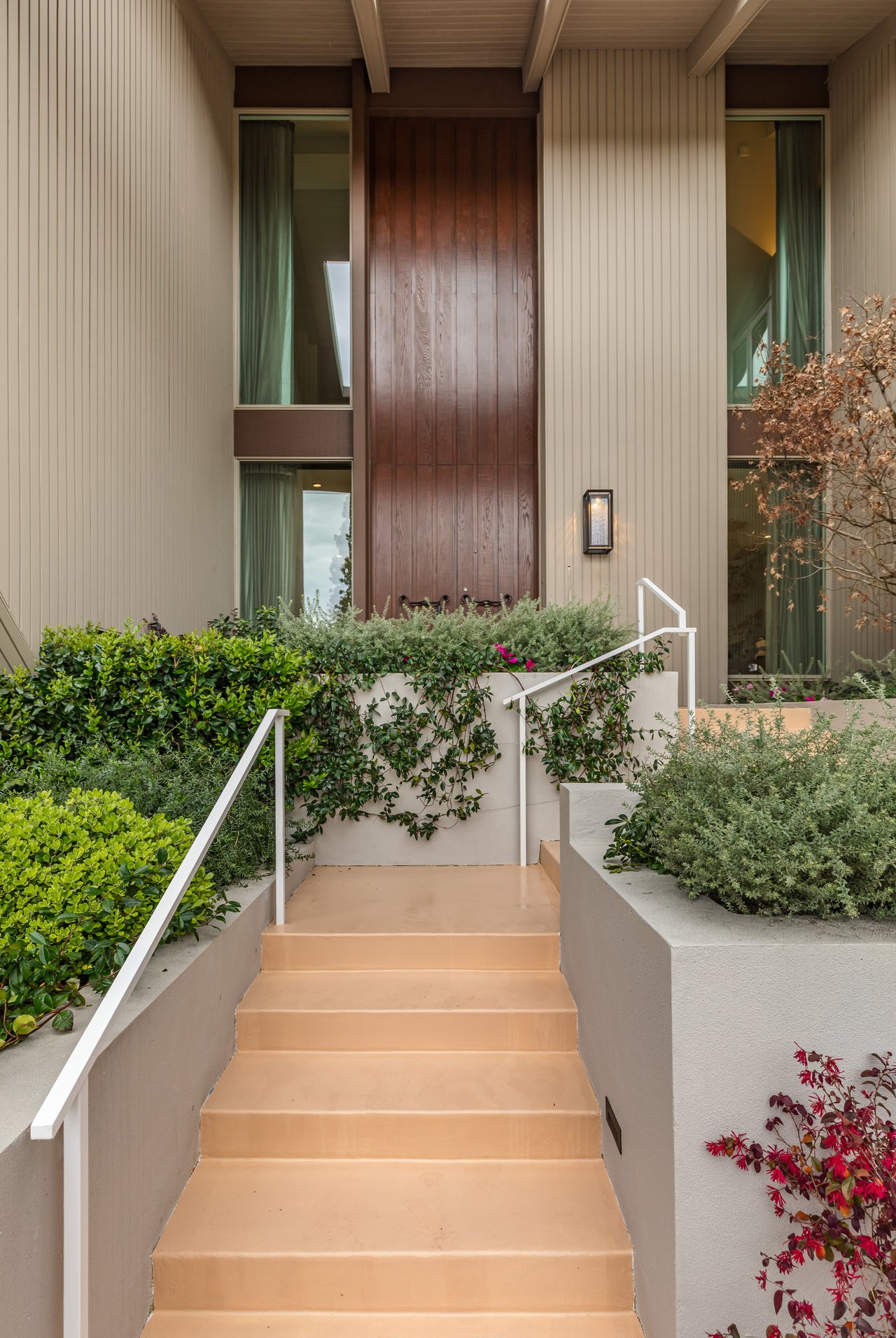 1059 Angelo Dr, Beverly Hills