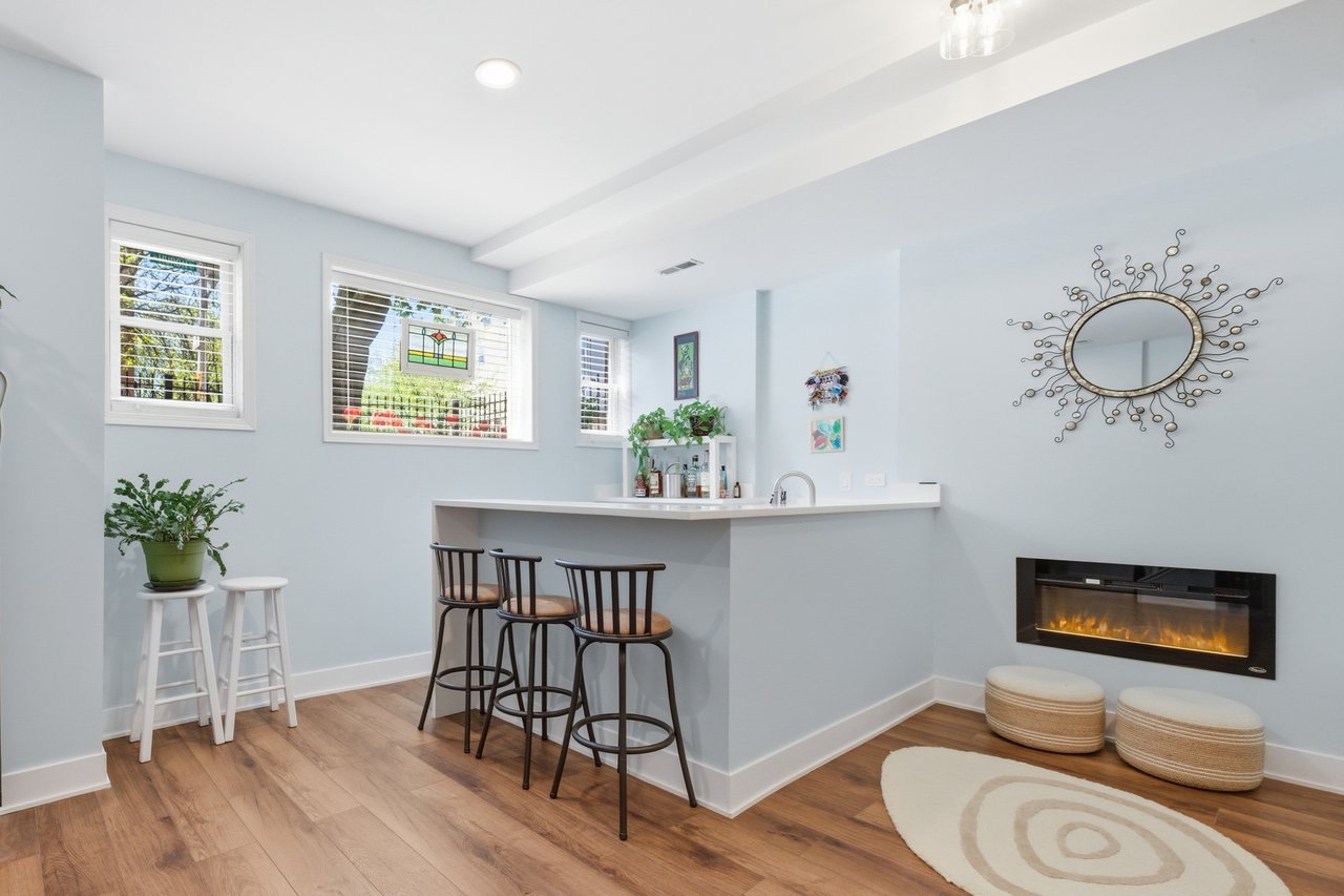 1436 W Huron Street Apt 1