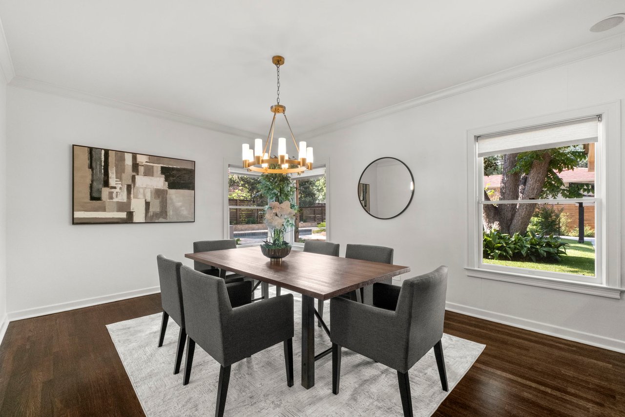Luxury Property in Olmos Park