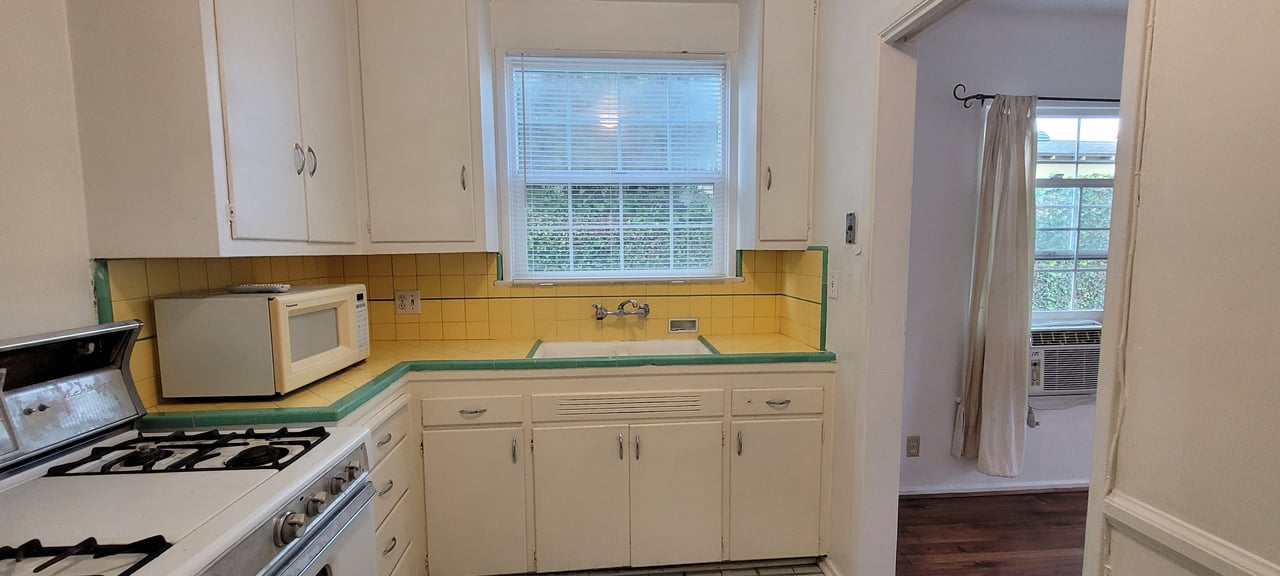 4 Units in Los Angeles