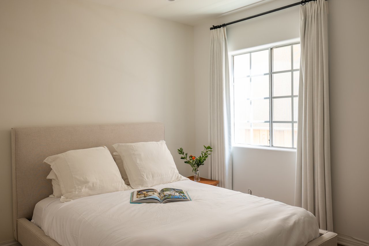 146 S Clark Dr Unit: 101, West Hollywood