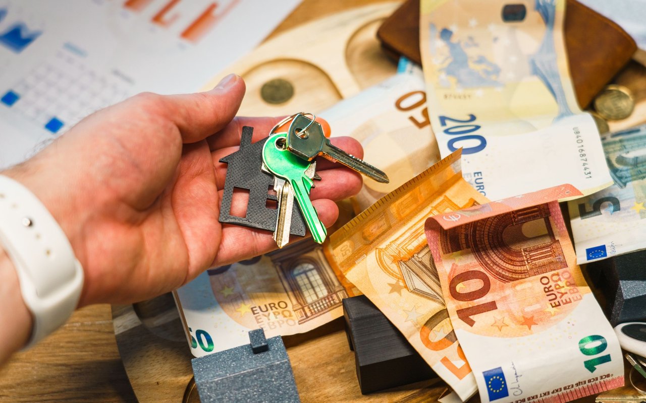 Here's Why You Shouldn't Max out Your Budget when Buying a Home