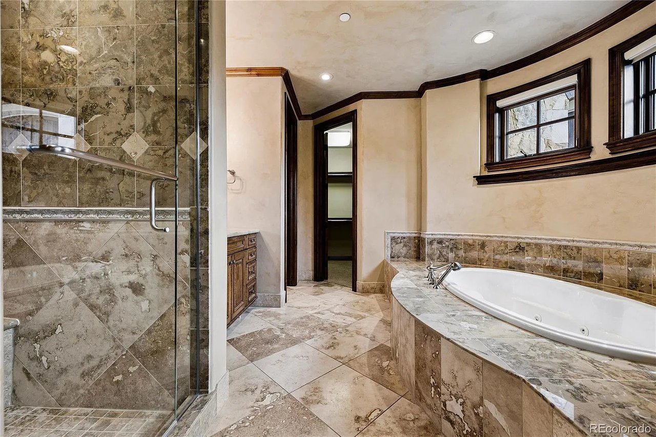 1033 Anaconda Drive