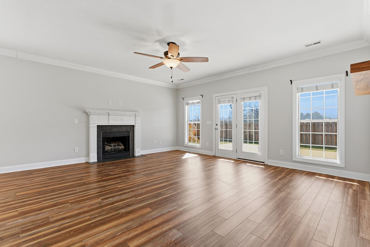 Beautiful 4 Bed 4 Bath Home in Owens Cross Roads!