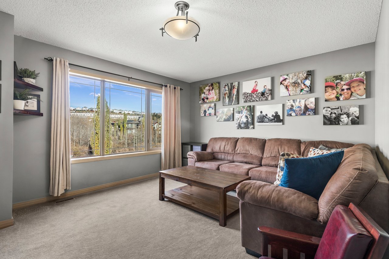 25 Tuscany Summit Terrace NW