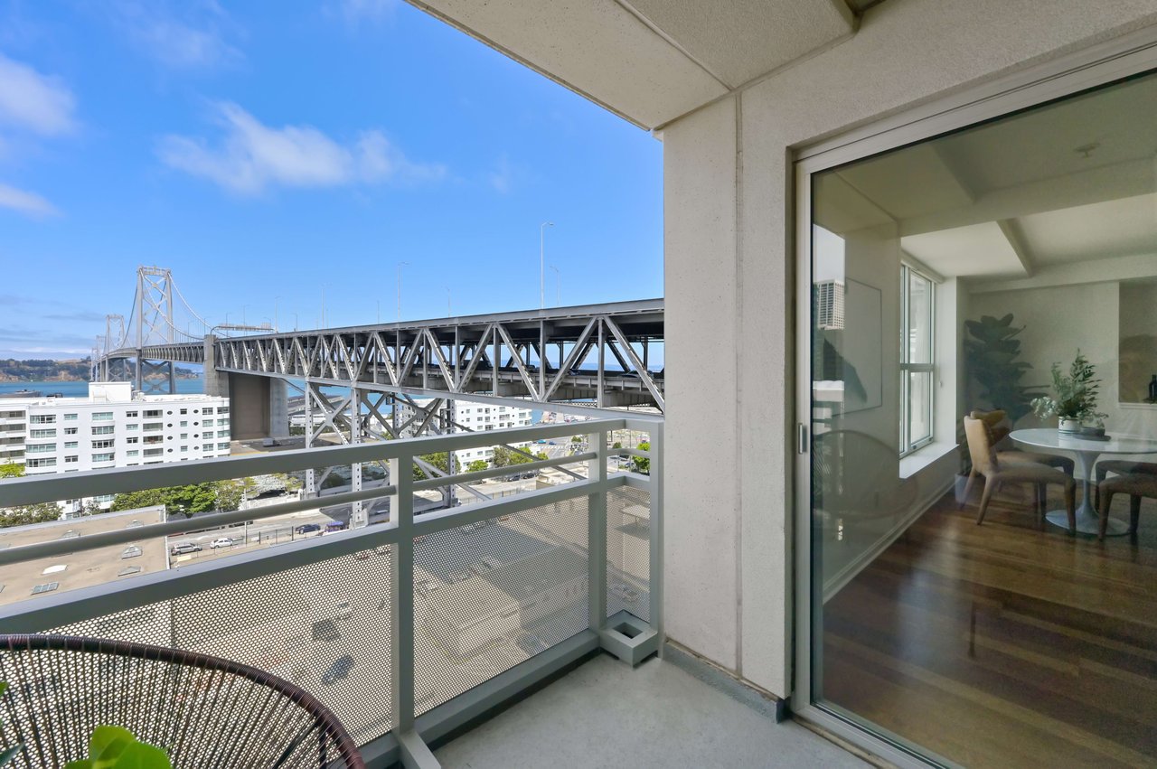Ideal City Home At Bridgeview