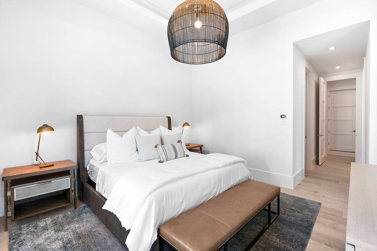 Designer Furnished Waterfront Retreat