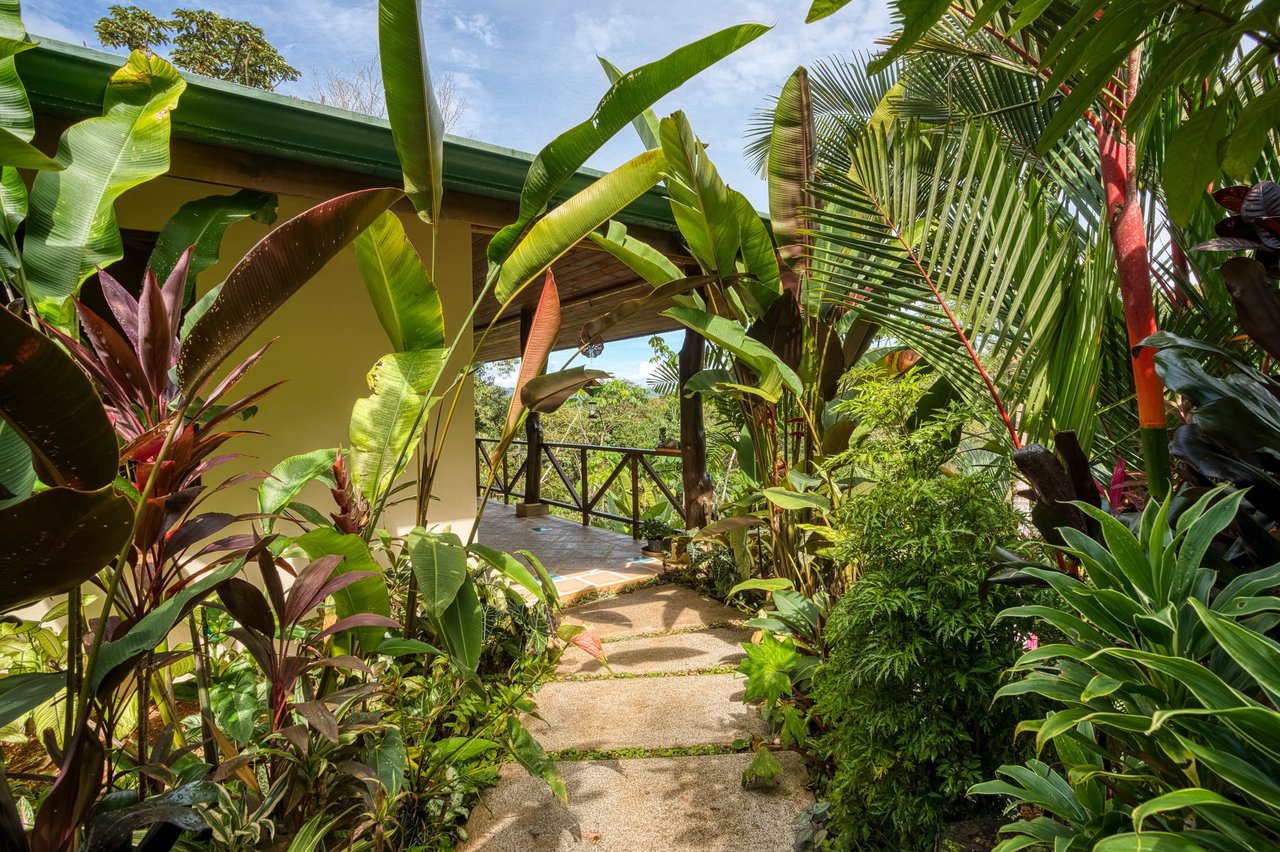 SECLUDED HOME AND EXTRA LOT WITH EASY ACCESS IN PLATANILLO