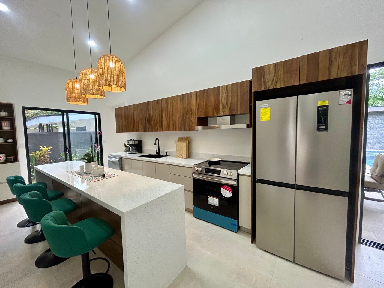 Casa Jardines – 3 Bedrooms, 2 Bathrooms, Brand-New with Pool