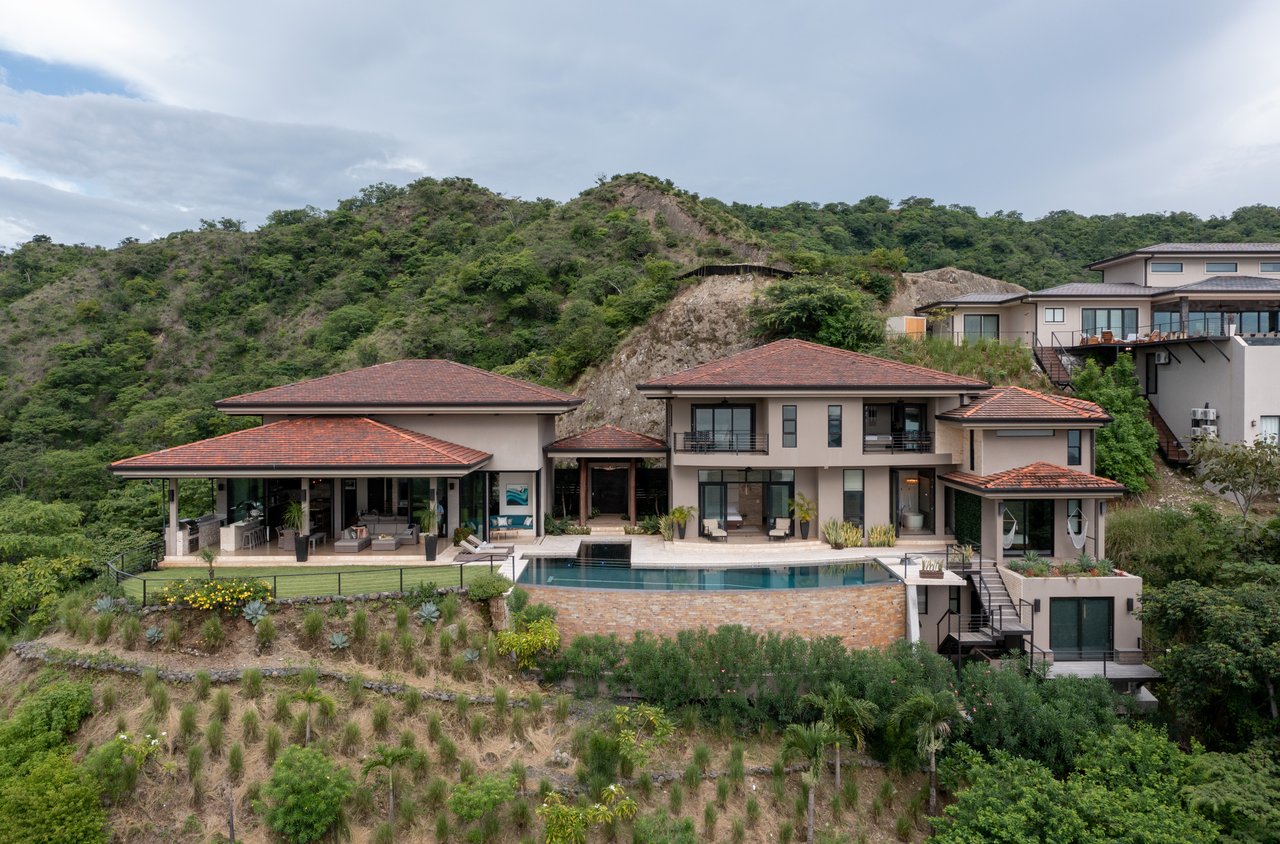 Casa Symbiotica | Luxury 5-Bedroom Ocean-View Estate in Mar Vista
