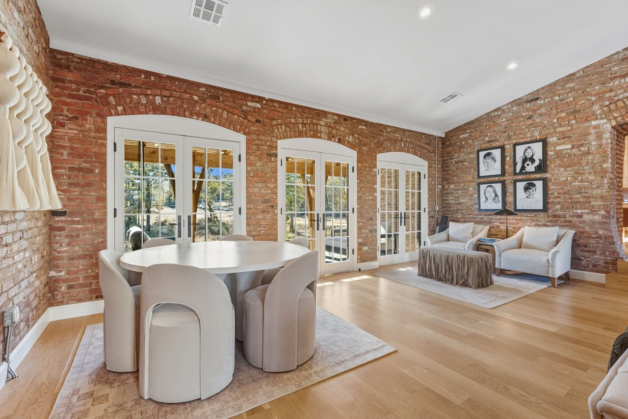 The Agency Oklahoma Listing of the Week - Legacy Masonry Home in Carlton Landing - Wyatt Poindexter - The Agency Oklahoma 