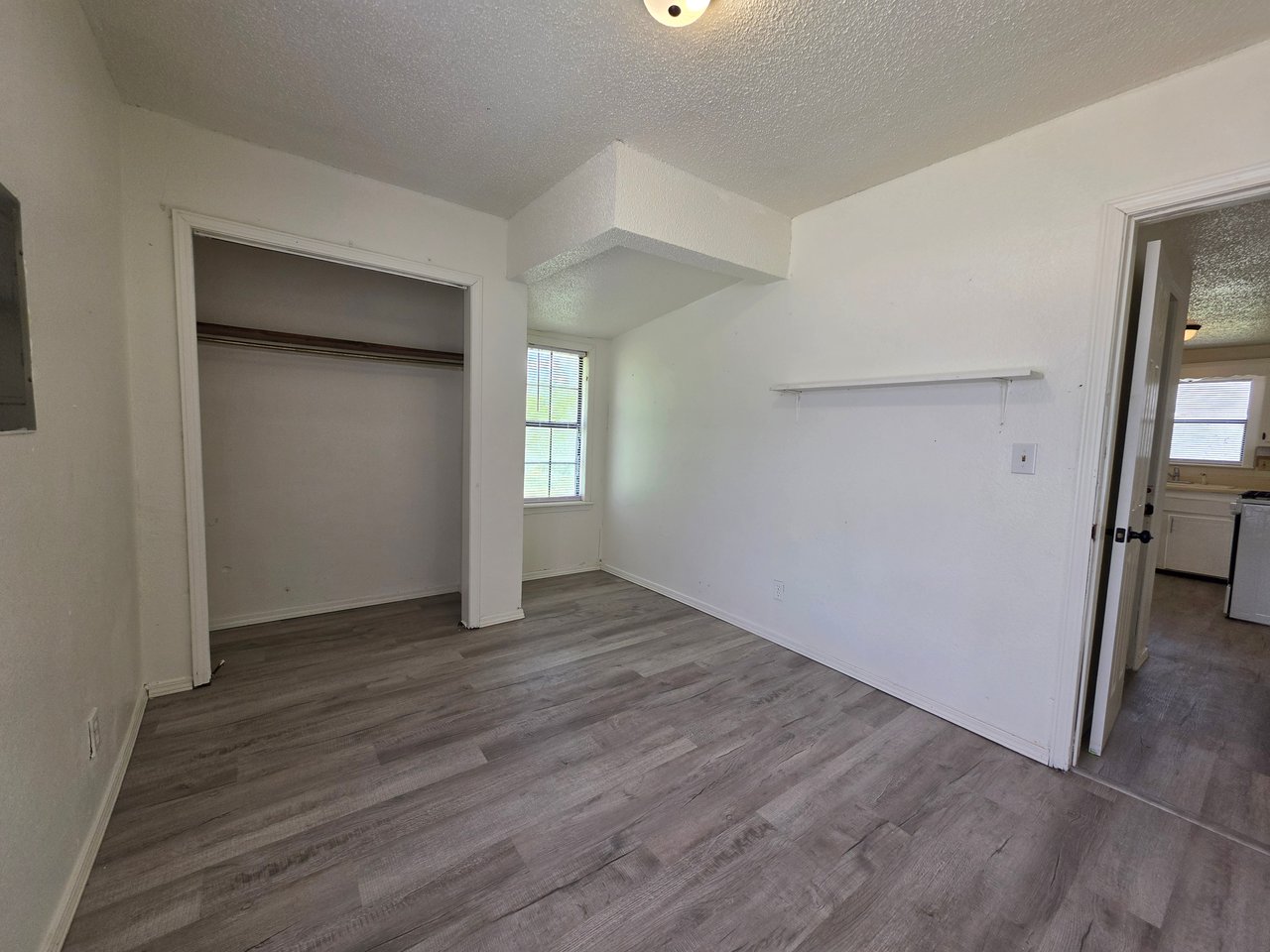 240 S Draper Ave