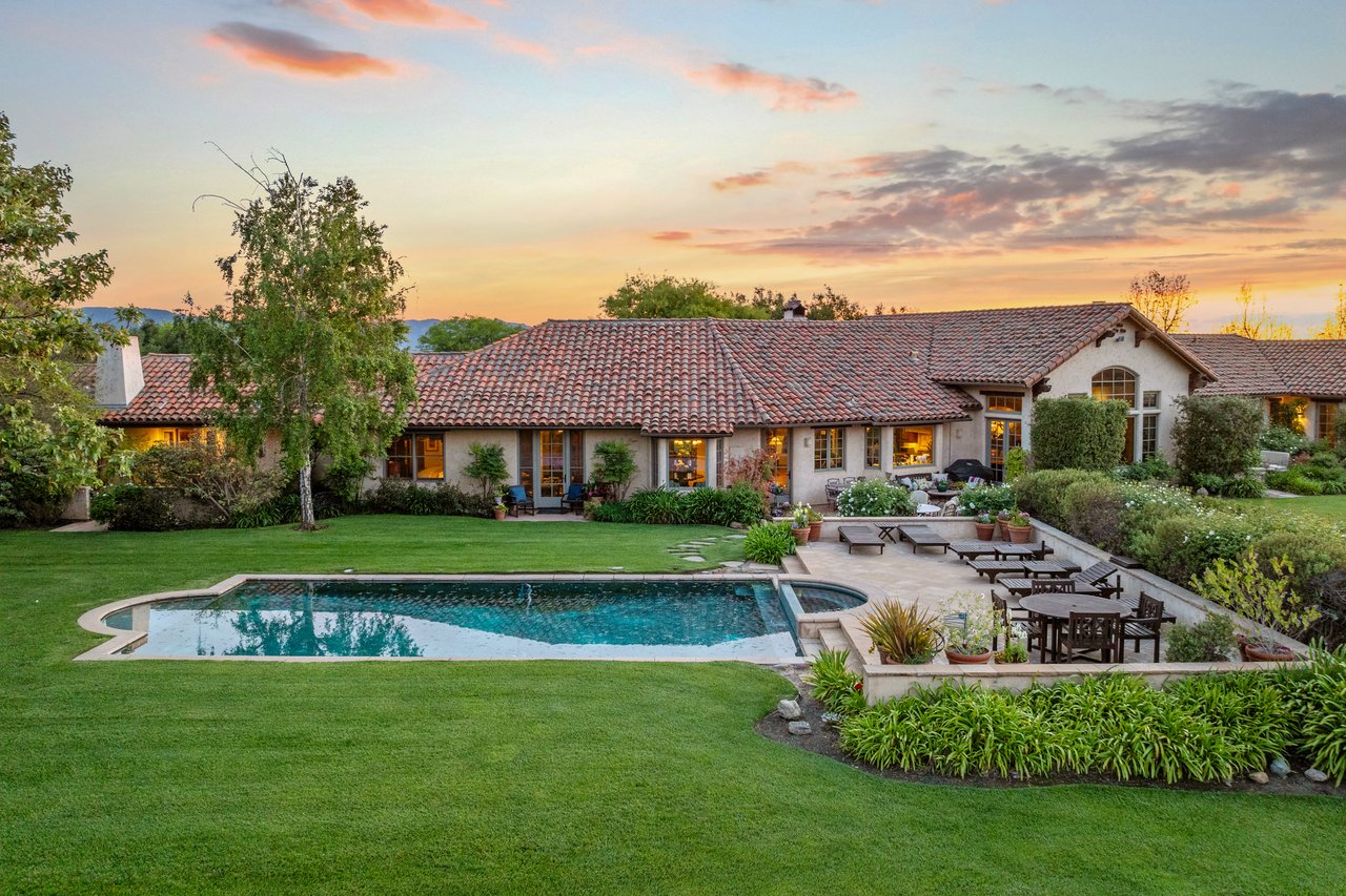 Hacienda-Style Retreat with Breathtaking Mountain Views