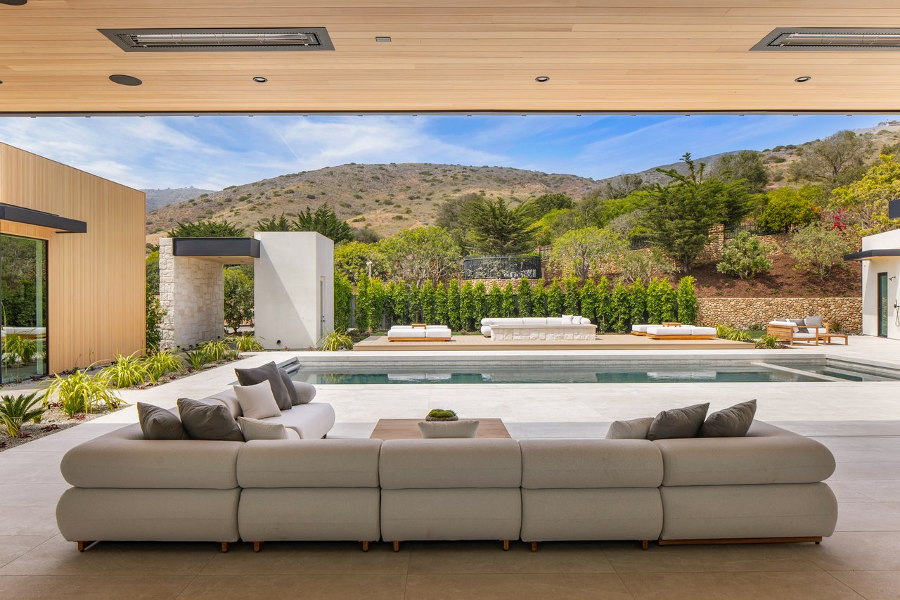 Ellice Street, Malibu
