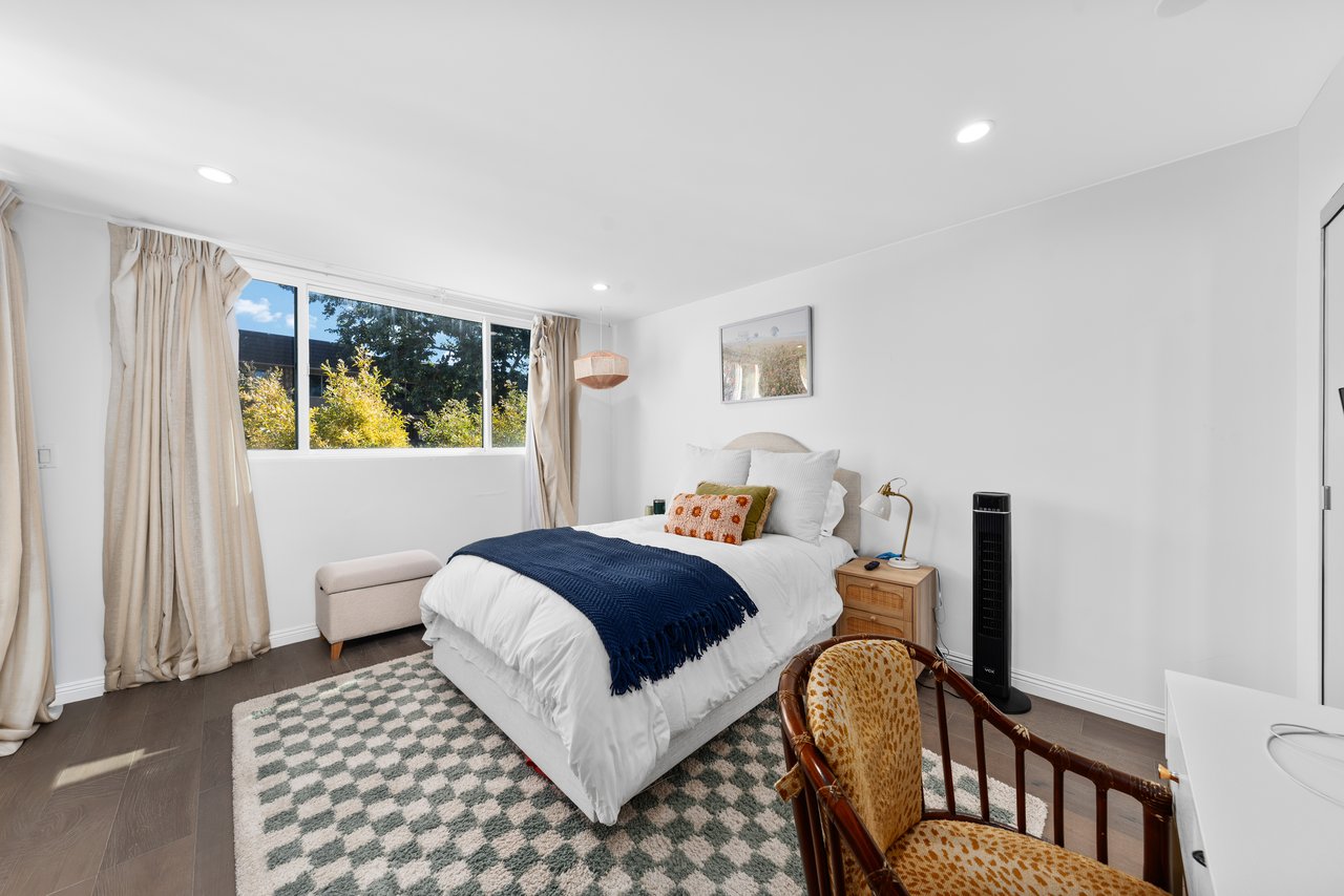 11970 Montana Ave Unit: 207, Brentwood 